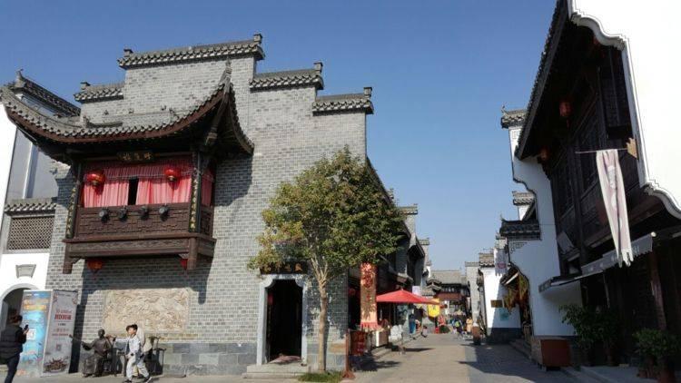 人大代表陈宇:全面加快京津冀同城商务区建设